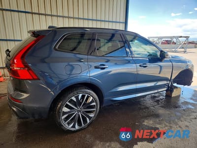 Trzecie zdjęcie samochodu z tyłu: 2026 VOLVO XC60 ULTRA VIN:YV4M12RM9T1495858 - miniatura