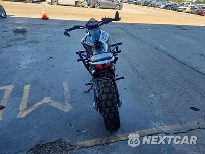 Czwarte zdjęcie samochodu z boku: 2015 YAMAHA FZ07 VIN:JYARM06E8FA000132 - miniatura