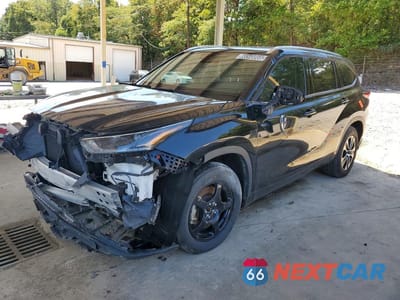 2021 TOYOTA HIGHLANDER XLE 5TDGZRAH9MS053053 - główne zdjęcie licytacji z USA - miniatura