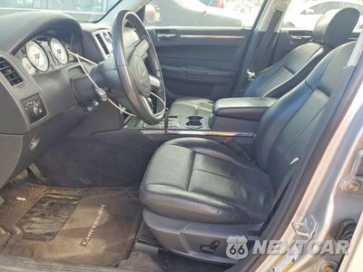 Zdjęcie 7 z 12 samochodu: 2010 CHRYSLER 300 TOURING VIN:2C3CA5CV1AH270628 - miniatura