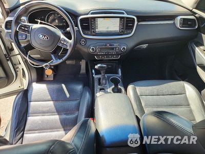 Zdjęcie 8 z 14 samochodu: 2019 KIA SORENTO SX V6 VIN:5XYPKDA5XKG443246 - miniatura