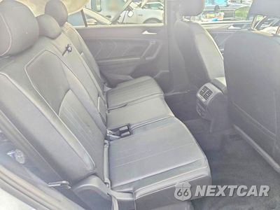 Zdjęcie 11 z 13 samochodu: 2023 VOLKSWAGEN TIGUAN SE R-LINE BLACK VIN:3VVCB7AX1PM075598 - miniatura