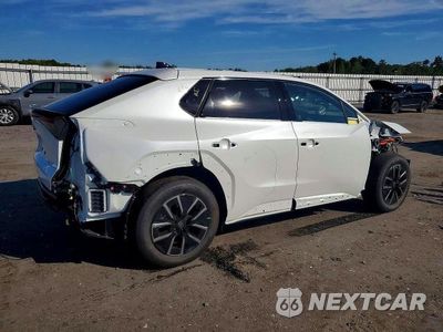 Trzecie zdjęcie samochodu z tyłu: 2026 TOYOTA BZ XLE VIN:JTMBDAFB2TA010720 - miniatura