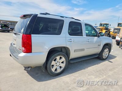 Trzecie zdjęcie samochodu z tyłu: 2011 GMC YUKON SLT VIN:1GKS1CE04BR219126 - miniatura