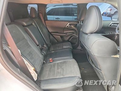 Zdjęcie 11 z 14 samochodu: 2024 MITSUBISHI OUTLANDER SE VIN:JA4J4VA87RZ053971 - miniatura