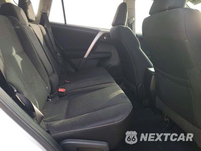 Zdjęcie 11 z 13 samochodu: 2015 TOYOTA RAV4 XLE VIN:2T3RFREV4FW317749 - miniatura