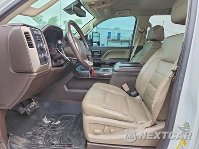 Zdjęcie 7 z 13 samochodu: 2016 GMC SIERRA K2500 DENALI VIN:1GT12UE88GF303068 - miniatura