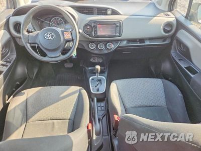 Zdjęcie 8 z 12 samochodu: 2015 TOYOTA YARIS 5-DOOR L VIN:VNKKTUD38FA041921 - miniatura