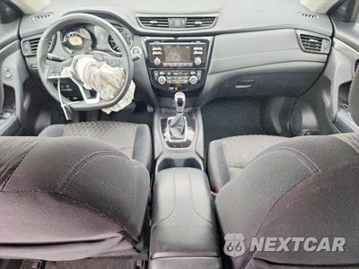 Zdjęcie 8 z 13 samochodu: 2017 NISSAN ROGUE SV VIN:5N1AT2MV9HC818023 - miniatura