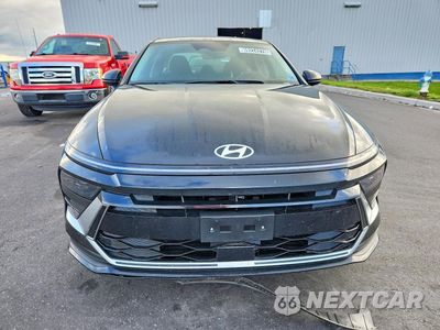 Piąte zdjęcie samochodu w środku: 2026 HYUNDAI SONATA HYBRID BLUE VIN:KMHL24JJ1TA166673 - miniatura
