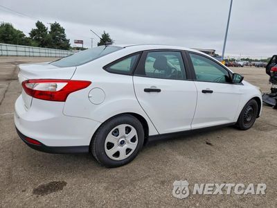 Trzecie zdjęcie samochodu z tyłu: 2014 FORD FOCUS S VIN:1FADP3E20EL194131 - miniatura