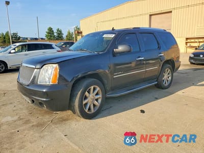 2013 GMC YUKON DENALI 1GKS1EEFXDR328550 - główne zdjęcie licytacji z USA - miniatura