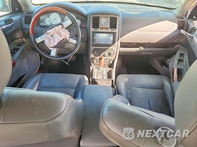 Zdjęcie 8 z 12 samochodu: 2005 CHRYSLER 300 TOURING VIN:2C3JK53G45H639543 - miniatura