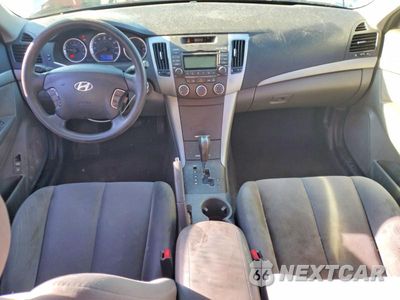 Zdjęcie 8 z 13 samochodu: 2010 HYUNDAI SONATA GLS VIN:5NPET4ACXAH649368 - miniatura