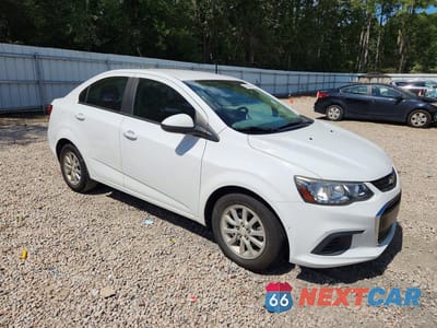 Czwarte zdjęcie samochodu z boku: 2018 CHEVROLET SONIC LT VIN:1G1JD5SH1J4119736 - miniatura