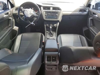 Zdjęcie 8 z 13 samochodu: 2018 VOLKSWAGEN TIGUAN SE VIN:3VV2B7AX1JM036917 - miniatura