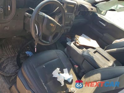 Zdjęcie 8 z 12 samochodu: 2019 CHEVROLET SILVERADO C1500 VIN:1GCRWAEH1KZ419046 - miniatura