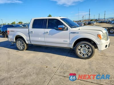 Czwarte zdjęcie samochodu z boku: 2011 FORD F150 SUPERCREW VIN:1FTFW1ET4BFB33328 - miniatura