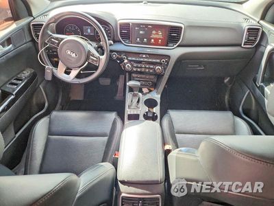 Zdjęcie 8 z 13 samochodu: 2021 KIA SPORTAGE EX VIN:KNDPNCAC2M7844676 - miniatura