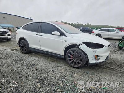 Czwarte zdjęcie samochodu z boku: 2016 TESLA MODEL X VIN:5YJXCAE48GFS00479 - miniatura