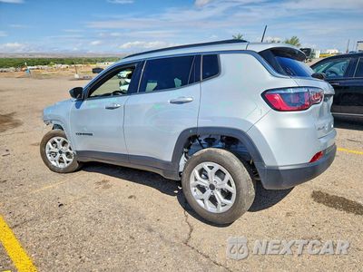 Drugie zdjęcie samochodu z przodu: 2025 JEEP COMPASS LATITUDE VIN:3C4NJDBNXST602042 - miniatura