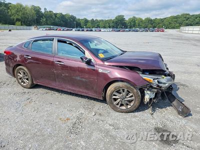Czwarte zdjęcie samochodu z boku: 2020 KIA OPTIMA LX VIN:5XXGT4L39LG385693 - miniatura