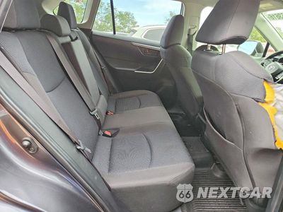 Zdjęcie 11 z 13 samochodu: 2019 TOYOTA RAV4 LE VIN:JTMF1RFV8KD502894 - miniatura