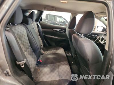 Zdjęcie 11 z 14 samochodu: 2018 NISSAN ROGUE SPORT SV VIN:JN1BJ1CR4JW204386 - miniatura