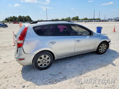 Trzecie zdjęcie samochodu z tyłu: 2010 HYUNDAI ELANTRA TOURING GLS VIN:KMHDC8AE8AU064679 - miniatura