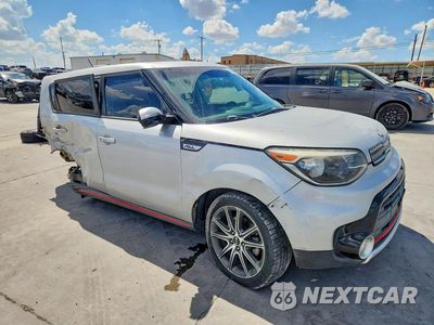 Czwarte zdjęcie samochodu z boku: 2018 KIA SOUL ! VIN:KNDJX3AA7J7518530 - miniatura