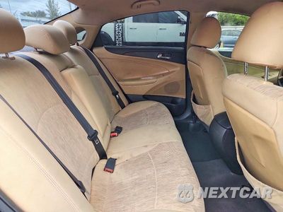 Zdjęcie 10 z 12 samochodu: 2012 HYUNDAI SONATA GLS VIN:5NPEB4ACXCH349769 - miniatura