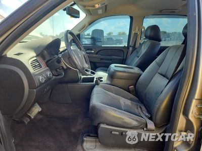 Zdjęcie 7 z 12 samochodu: 2013 GMC SIERRA K2500 SLT VIN:1GT121CG2DF177309 - miniatura
