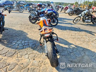 Czwarte zdjęcie samochodu z boku: 2019 KTM 790 DUKE VIN:VBKTU6405KM738045 - miniatura