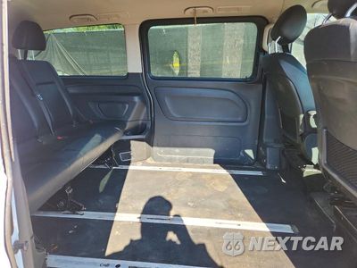 Zdjęcie 11 z 13 samochodu: 2016 MERCEDES-BENZ METRIS VIN:WD4PG2EE9G3123126 - miniatura