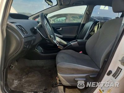 Zdjęcie 7 z 12 samochodu: 2012 TOYOTA PRIUS TWO VIN:JTDKN3DUXC5445362 - miniatura
