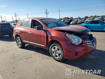 Czwarte zdjęcie samochodu z boku: 2013 NISSAN ROGUE S VIN:JN8AS5MV9DW663947 - miniatura