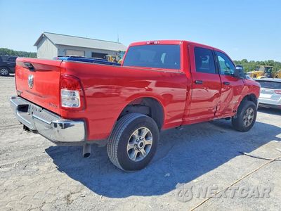 Trzecie zdjęcie samochodu z tyłu: 2024 RAM 2500 BIG HORN VIN:3C6UR5DJ4RG405821 - miniatura