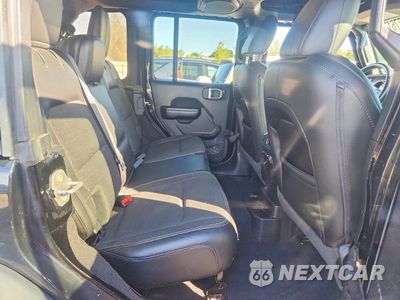 Zdjęcie 10 z 12 samochodu: 2020 JEEP WRANGLER UNLIMITED SPORT VIN:1C4HJXDG3LW241813 - miniatura