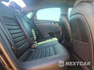 Zdjęcie 10 z 12 samochodu: 2023 KIA FORTE GT VIN:3KPF44AC6PE601056 - miniatura
