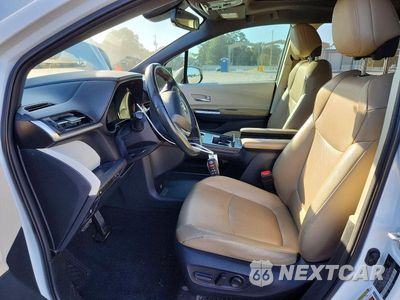 Zdjęcie 7 z 14 samochodu: 2021 TOYOTA SIENNA XLE VIN:5TDJRKEC9MS018752 - miniatura