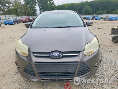 Piąte zdjęcie samochodu w środku: 2013 FORD FOCUS SE VIN:1FADP3K22DL225155 - miniatura