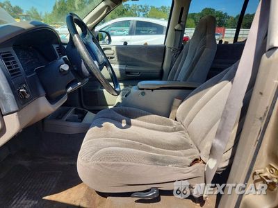 Zdjęcie 7 z 12 samochodu: 2003 DODGE DAKOTA QUAD SLT VIN:1D7HL48N63S273086 - miniatura