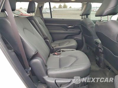 Zdjęcie 11 z 13 samochodu: 2026 TOYOTA GRAND HIGHLANDER HYBRID LIMITED VIN:5TDACAB5XTS088745 - miniatura