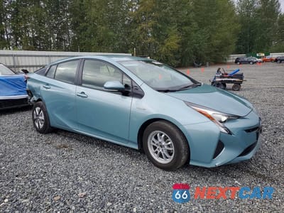 Czwarte zdjęcie samochodu z boku: 2017 TOYOTA PRIUS THREE VIN:JTDKARFU6H3054160 - miniatura