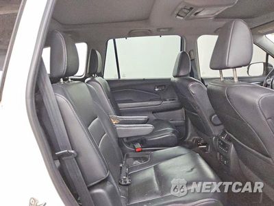 Zdjęcie 10 z 12 samochodu: 2017 HONDA PILOT ELITE VIN:5FNYF6H00HB105336 - miniatura