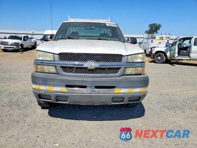 Piąte zdjęcie samochodu w środku: 2004 CHEVROLET SILVERADO C2500 VIN:1GBGC24U54E367732 - miniatura