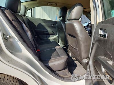 Zdjęcie 10 z 12 samochodu: 2015 CHEVROLET SONIC LTZ VIN:1G1JE5SB0F4193374 - miniatura