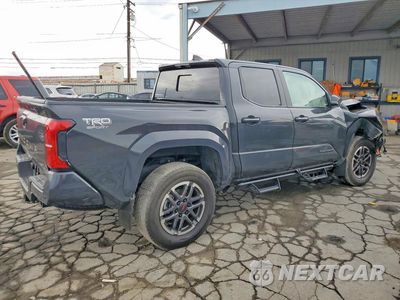 Trzecie zdjęcie samochodu z tyłu: 2024 TOYOTA TACOMA TRD SPORT VIN:3TMLB5JNXRM006185 - miniatura