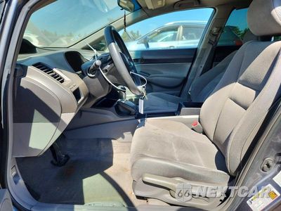 Zdjęcie 7 z 12 samochodu: 2010 HONDA CIVIC VP VIN:19XFA1F3XAE004449 - miniatura
