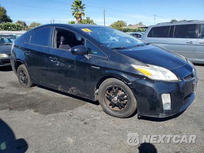 Czwarte zdjęcie samochodu z boku: 2010 TOYOTA PRIUS III VIN:JTDKN3DU1A0045054 - miniatura